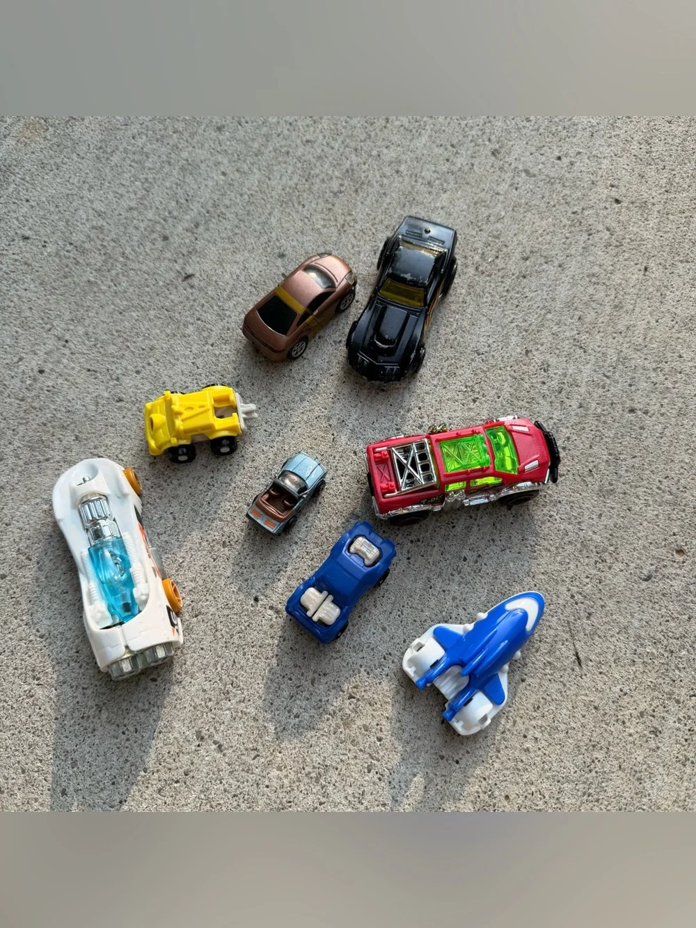 118pc Hot Wheels Diecast Toy Car Lot Loose Cars Mixed Vehicles Collectible Bulk